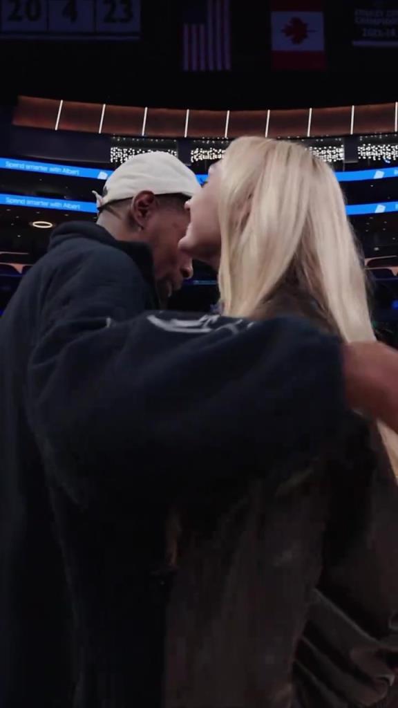 卡梅倫布林克這大長(zhǎng)腿，KD都得多看幾眼